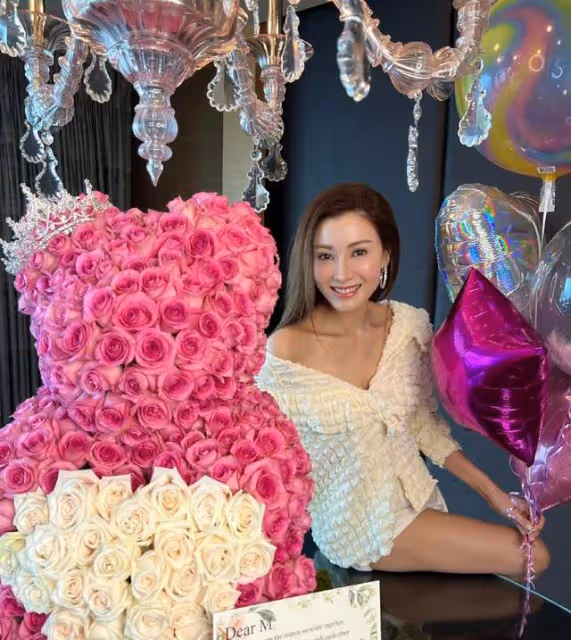 24小時內：貴圈兩人病逝兩對夫妻曬全家福，一對疑離婚，悲喜不同