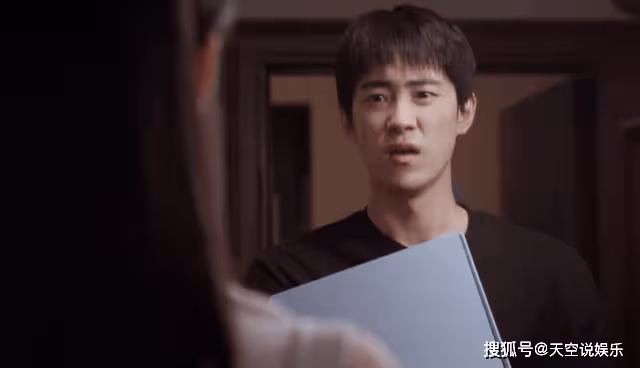 《向風而行》堂而皇之搬進女生宿舍，宋宋被分手，其實一點都不冤枉