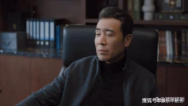 《理想之城》看趙顯坤對紅玫三句評價,才懂他對蘇筱無賞識只有利用