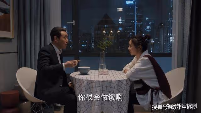 《理想之城》看趙顯坤對紅玫三句評價,才懂他對蘇筱無賞識只有利用
