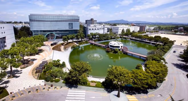 學校介紹：春天景色超絕的大學