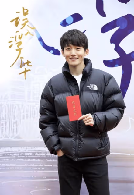 張雨綺與男友接孩子回家,二人曾被曝已同居,6歲女兒身高矚目
