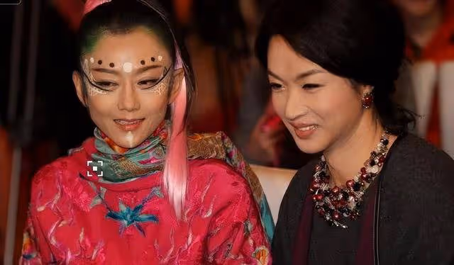 後遺症漸顯!金星聲稱嫁給了愛情,如今55歲將面臨尷尬困境