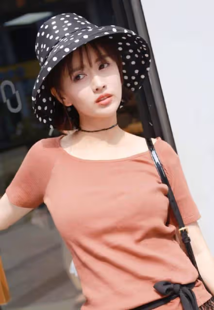 她被稱「小王子文」,曾和潘粵明傳過緋聞,今27歲還是單身