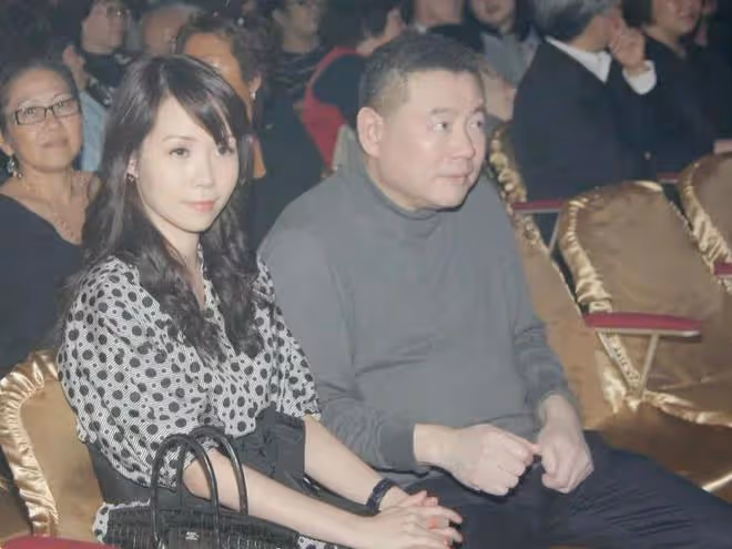 不會復合，她欠錢遇危機！劉鑾雄開記者會解釋他和呂麗君真實關係