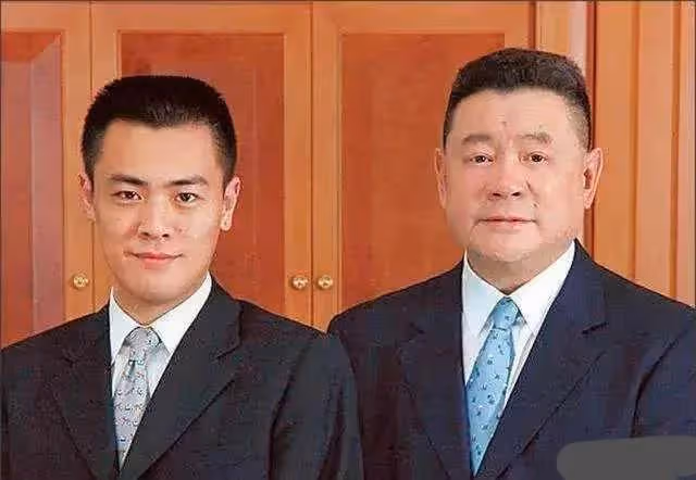 不會復合，她欠錢遇危機！劉鑾雄開記者會解釋他和呂麗君真實關係