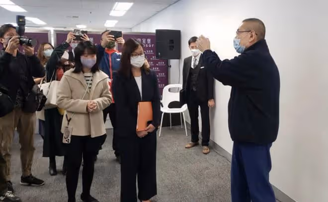 劉鑾雄開記者會否認與呂麗君復合,再次澄清關之琳桌球事件
