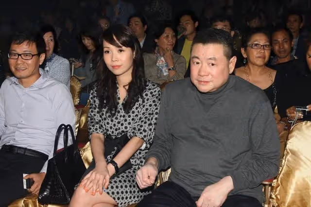 劉鑾雄否認舊情復燃!和前任只是商業合作,大部分財產歸妻子名下