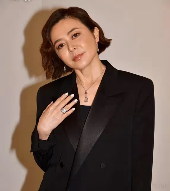 劉鑾雄回應桌球傳聞,為關之琳做澄清,笑談以前的幾段感情