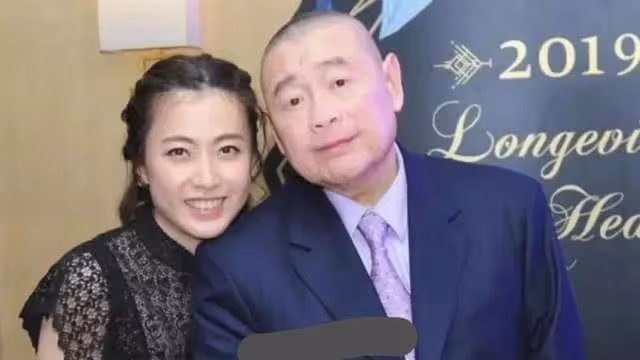 甘比罕見沉默，呂麗君迴避，劉鑾雄一人出席記者會給媒體設置障礙