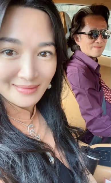 香港知名女星時隔11年再現熒幕,嫁法拉利之父生活美滿,42歲產女