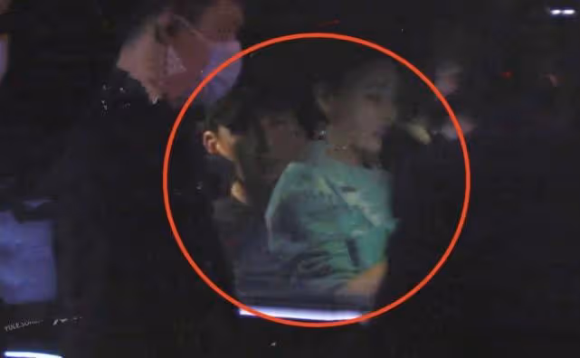 娛樂圈「貌合神離」的夫妻，元旦剛過3天就開始演戲，人前秀恩愛