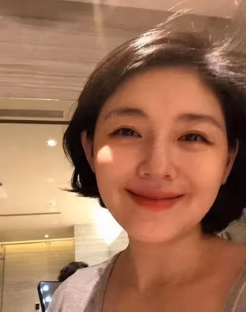 大S張蘭兩家元旦狀態:具俊曄海外撈金,大S聚會,張蘭手撕張穎穎