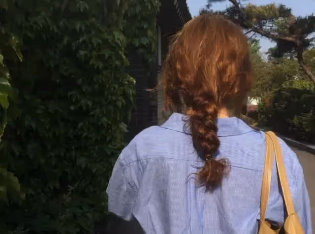我辭職照顧中風老媽,她卻把退休金全給我姐,直到婆婆給我10萬