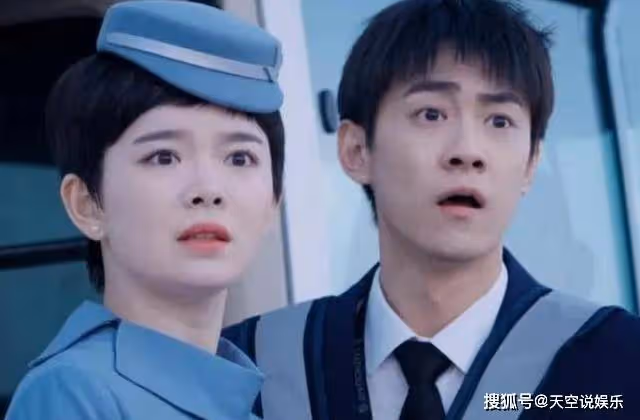 《向風而行》顧南亭處處示愛程霄,李語珩看到後醋意大發