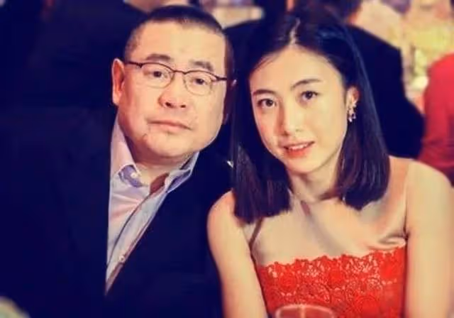 總問律師劉鑾雄死了沒有?呂麗君做錯3件事,讓劉鑾雄對她太失望