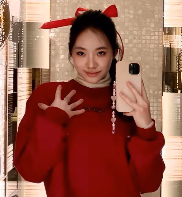 小S二女兒曬課堂筆記,生物作業像學霸,數學題卻做得很潦草