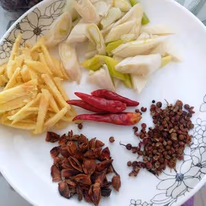呼倫貝爾大草原–清湯羊排燉土豆胡蘿蔔