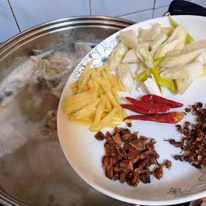 呼倫貝爾大草原–清湯羊排燉土豆胡蘿蔔
