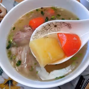 呼倫貝爾大草原–清湯羊排燉土豆胡蘿蔔