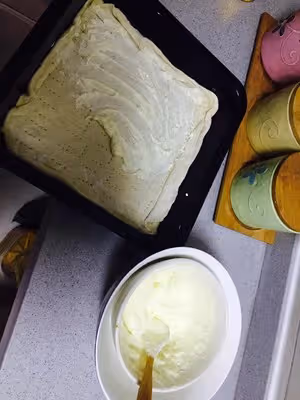 菠蘿薄底披薩