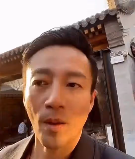 汪小菲精神抖擻曬四合院,網友只想起大S,這有沒有考慮大S感受?