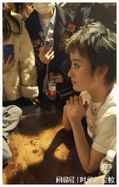 曾軼可被維權！3小時演出遲到半小時打碟1小時，觀眾現場大喊退錢