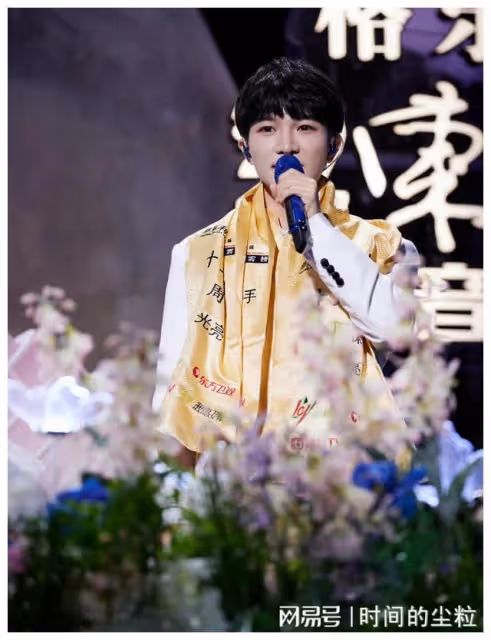 明明有一副好嗓子，卻把自己活成了綜藝咖，周深，可惜了