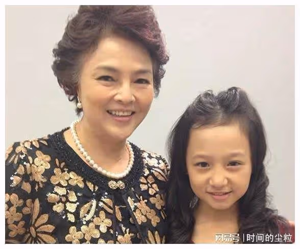 悲慘的紀寶如：5歲出道，13歲被迫打抑制生長針，身高停在149厘米