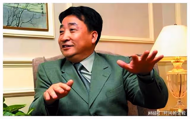《曲苑雜壇》停播12年，主持人汪文華過得如何？