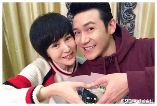 50歲港星樊少皇不小心泄露婚姻狀況，老婆賈曉晨：出來解釋解釋！