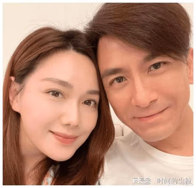 2天5個瓜，曹雲金疑與前妻唐菀復合，李鍾碩、IU戀情被曝光