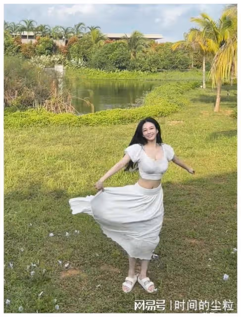 23位明星的跨年：張傑失聲，胡夏被追尾，孫莉曬兒子，邱淑貞出國