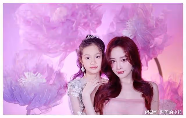 23位明星的跨年：張傑失聲，胡夏被追尾，孫莉曬兒子，邱淑貞出國