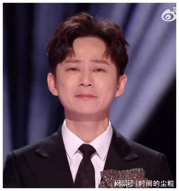 23位明星的跨年：張傑失聲，胡夏被追尾，孫莉曬兒子，邱淑貞出國