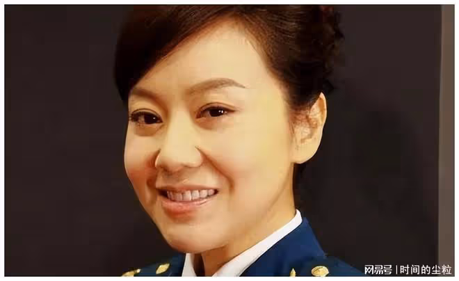 閆妮與鄒偉離婚18年後，她獨自養女至今單身，他再婚生子榮獲幸福