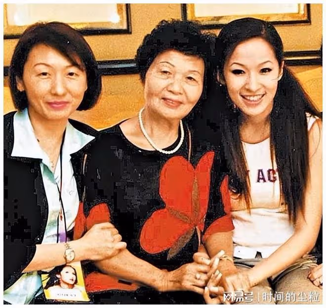 蕭亞軒17年換18個鮮肉男友：你們都說她爽，我卻覺得她很累