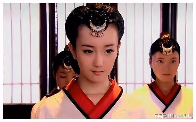 「清純玉女」到「滿臉科技」，這3位整容的女星，一個比一個心酸