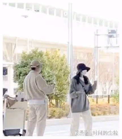 IU李鍾碩戀愛了，這才叫頂流戀情曝光，堪比韓劇