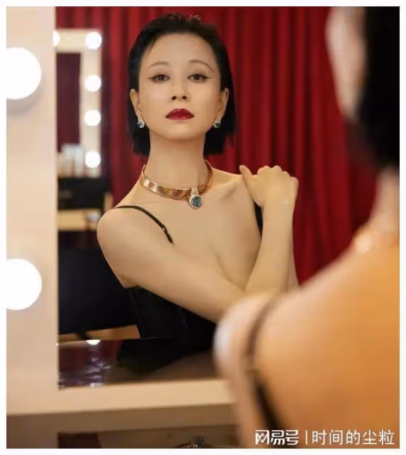 44歲倪紅潔穿透視裝再次爆紅