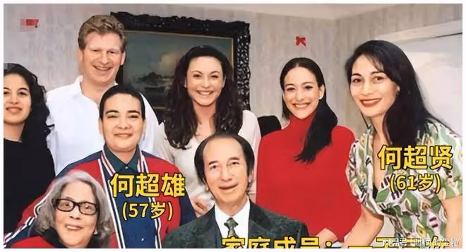 何超雄年輕時原來這麼漂亮，留著金色小卷髮，五官也是十分清秀