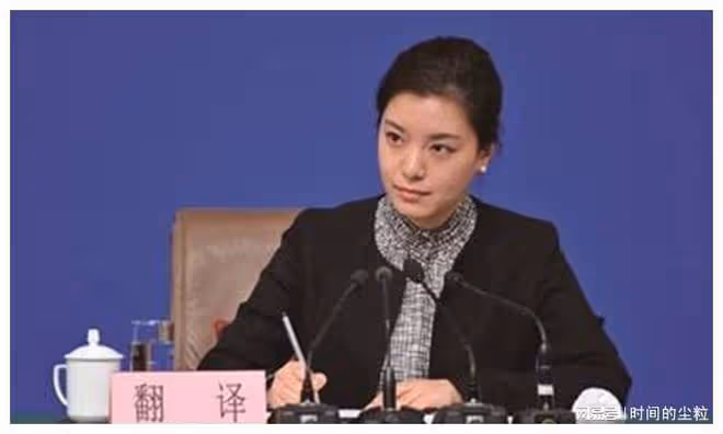 最美翻譯官張京老公罕見亮相，身份不簡單，難怪一直不願公開
