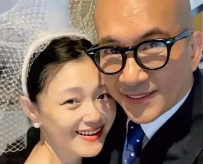 汪小菲手機殼暗示愛情，張瑩瑩曬太陽疑似懷孕，張蘭稱她為臭蟲