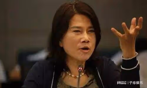 董明珠怒斥股東：我5年不給你們分紅，又能拿我怎麼樣，話那麼多