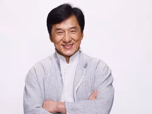 成龍：我混了半輩子娛樂圈，感受最深的就是沒一點人情味，不好受