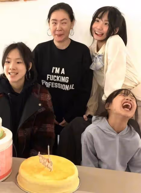 小S二女兒自曝母語是英語，小女兒被指控校園暴力，網友直接怒了