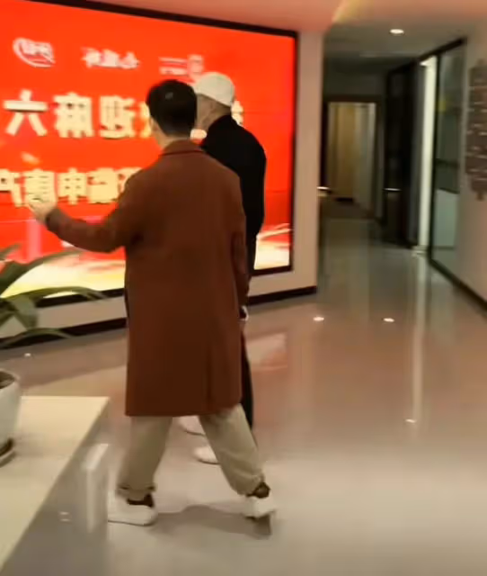 汪小菲：比前些天精神了不少，能回歸事業很開心，算是度過了難關