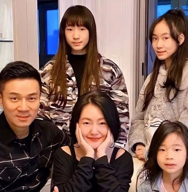 小S二女兒不當言論惹爭議，稱自己母語是英文，網友評論一邊倒