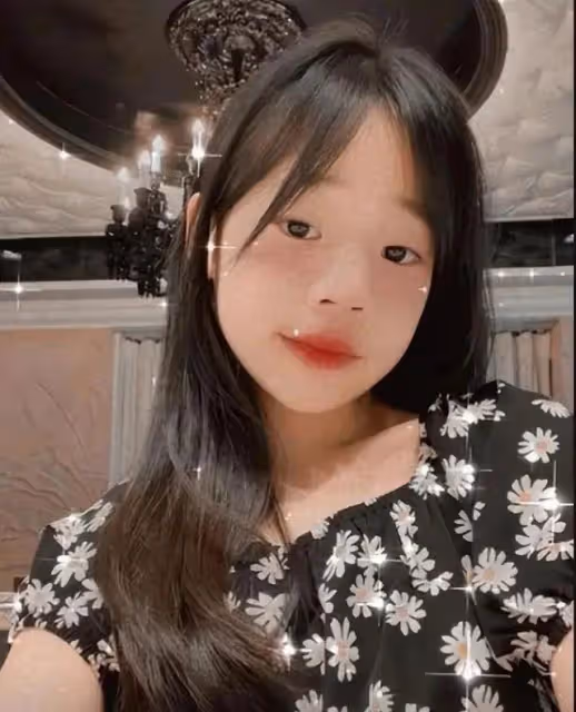 小S二女兒不當言論惹爭議，稱自己母語是英文，網友評論一邊倒