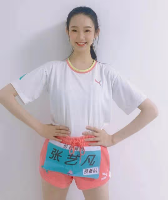 出道引爭議，張藝凡和徐藝洋，你更看好誰？